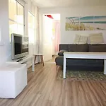 Nyaraló Ferienhaus Mit Kamin Am Achterwasser In Luetow Lütow