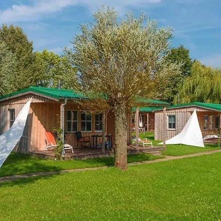 Ferienhaus Mit Kamin Am Achterwasser In Luetow *