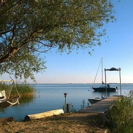別荘 Ferienhaus Mit Kamin Am Achterwasser In Luetow *